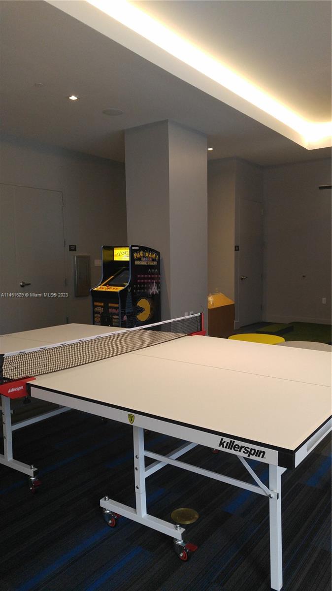 1010 Brickell Ave game room