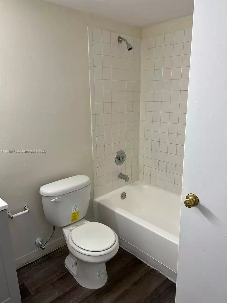 1225 NW 103rd Ln # 219 bathroom 1