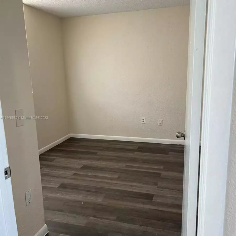 1225 NW 103rd Ln # 219 bedroom