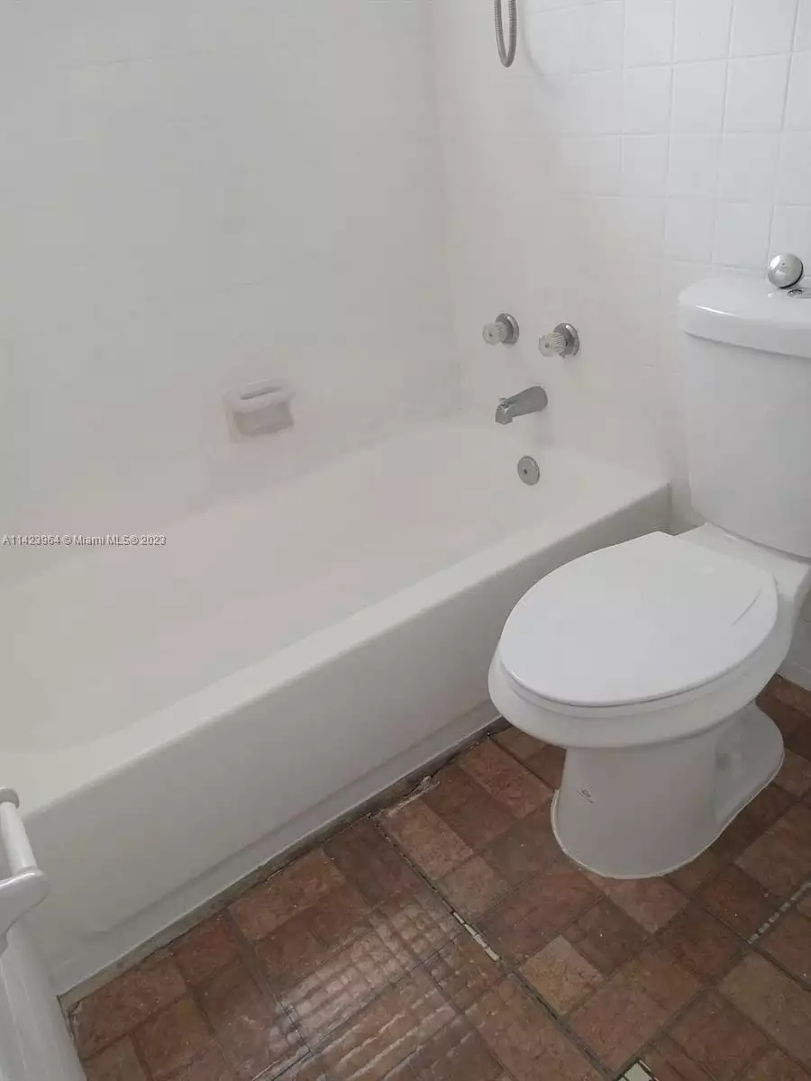 1230 W 54th St # 216A bathroom