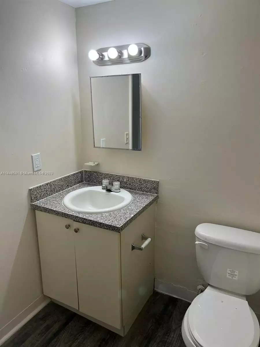 1235 NW 103rd Ln # 317 bathroom 1