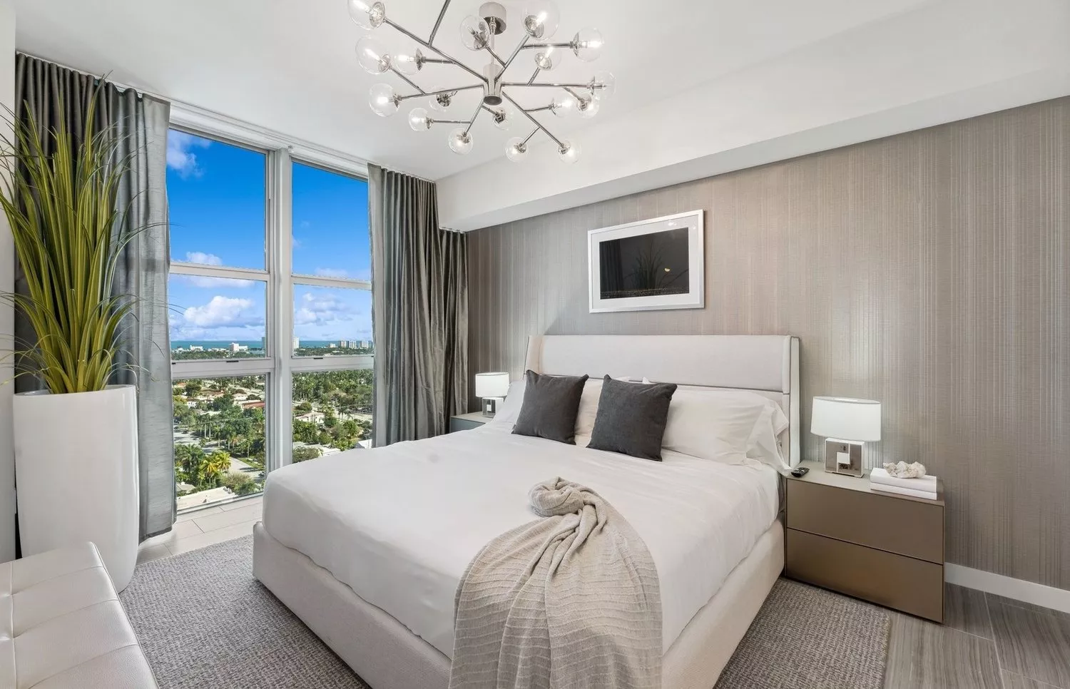 13) CIRC Residences