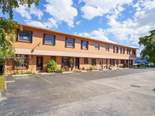 1375 W 41st St # 5-A