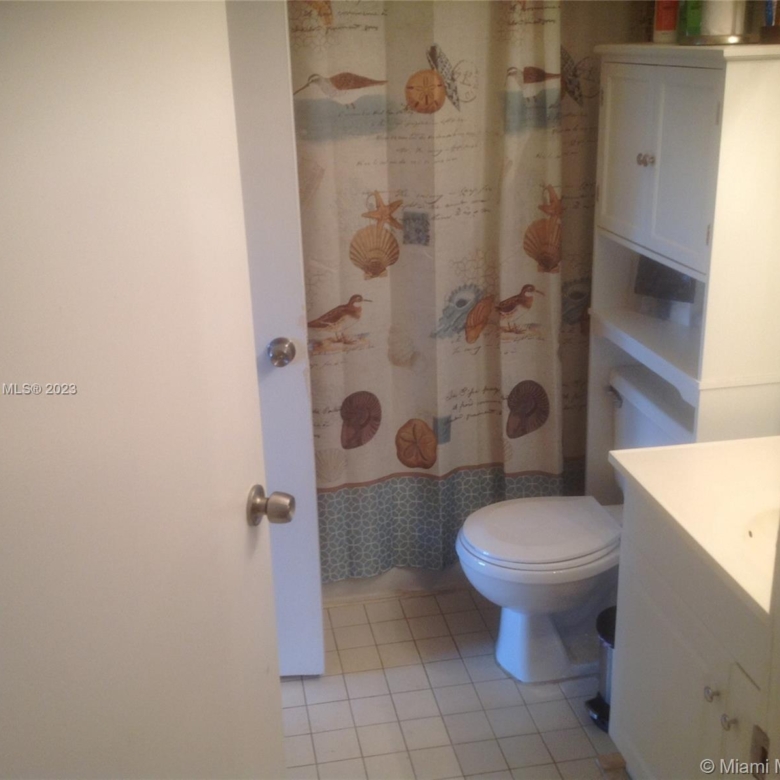 15500 SW 80th bathroom