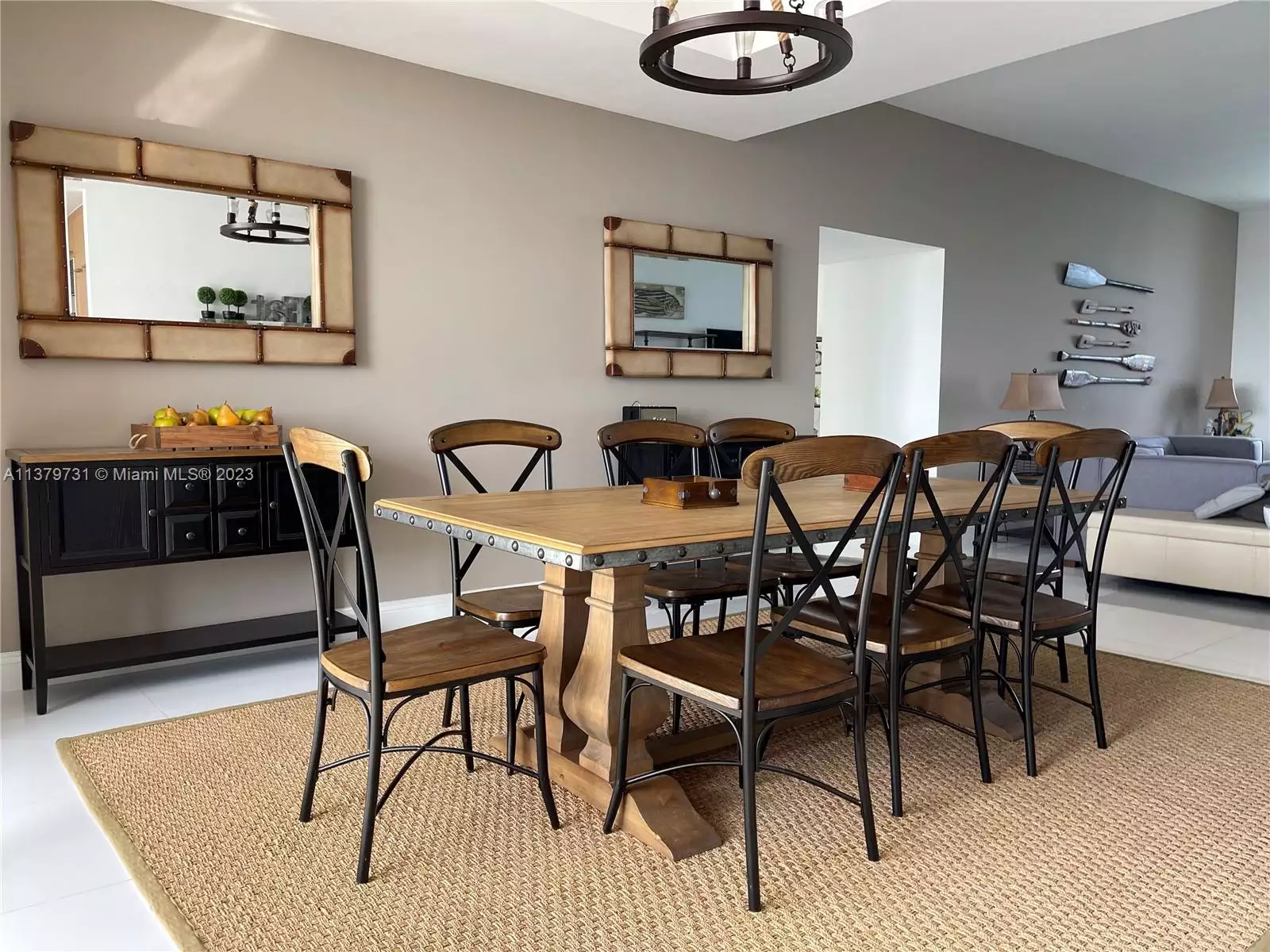 15811 Collins Ave # 1804 dining room