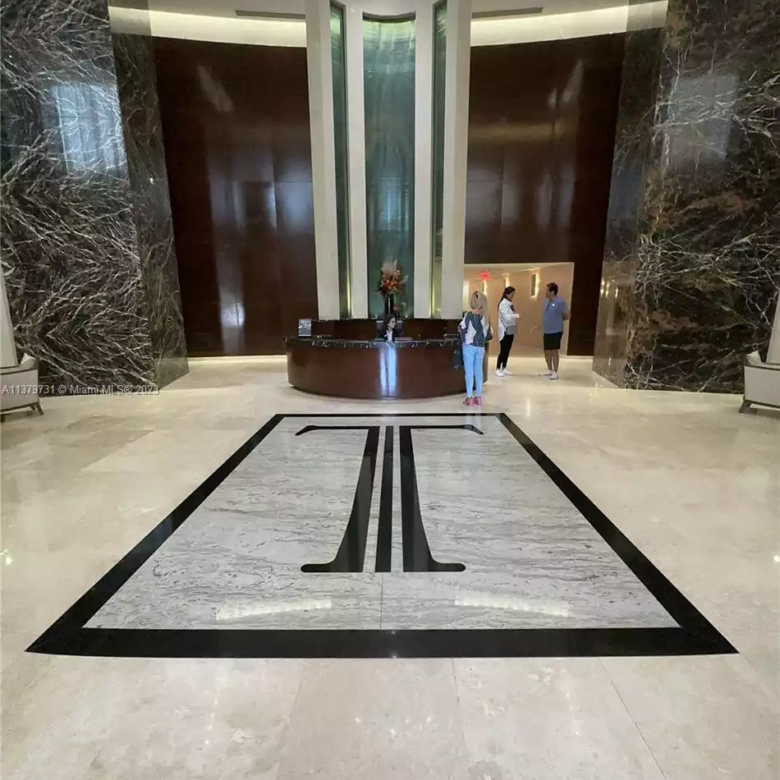 15811 Collins Ave # 1804 lobby