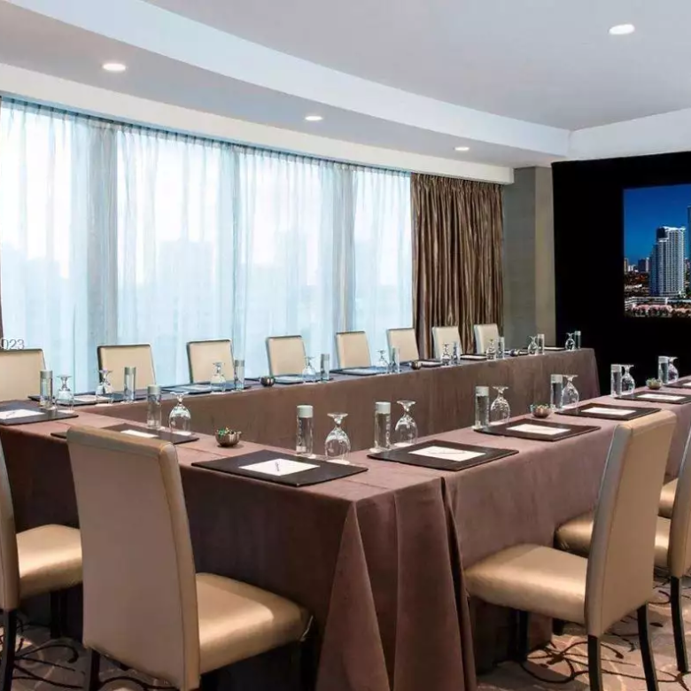 18001 Collins Ave # 1409 meeting area