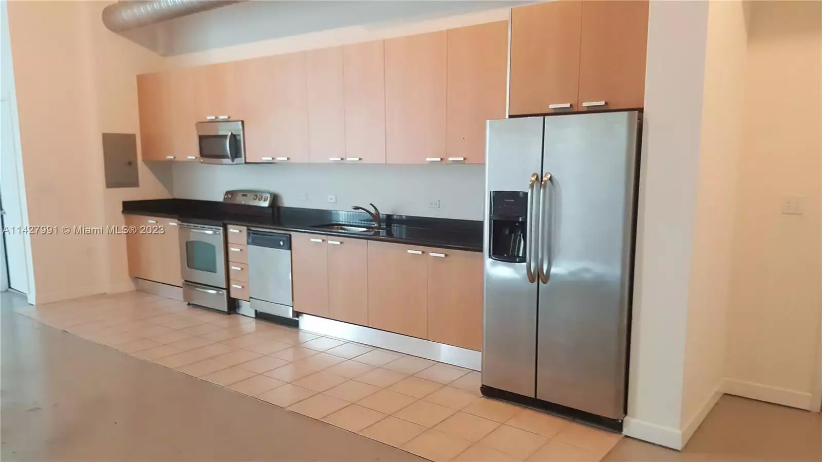2100 Van Buren St # 408 kitchen