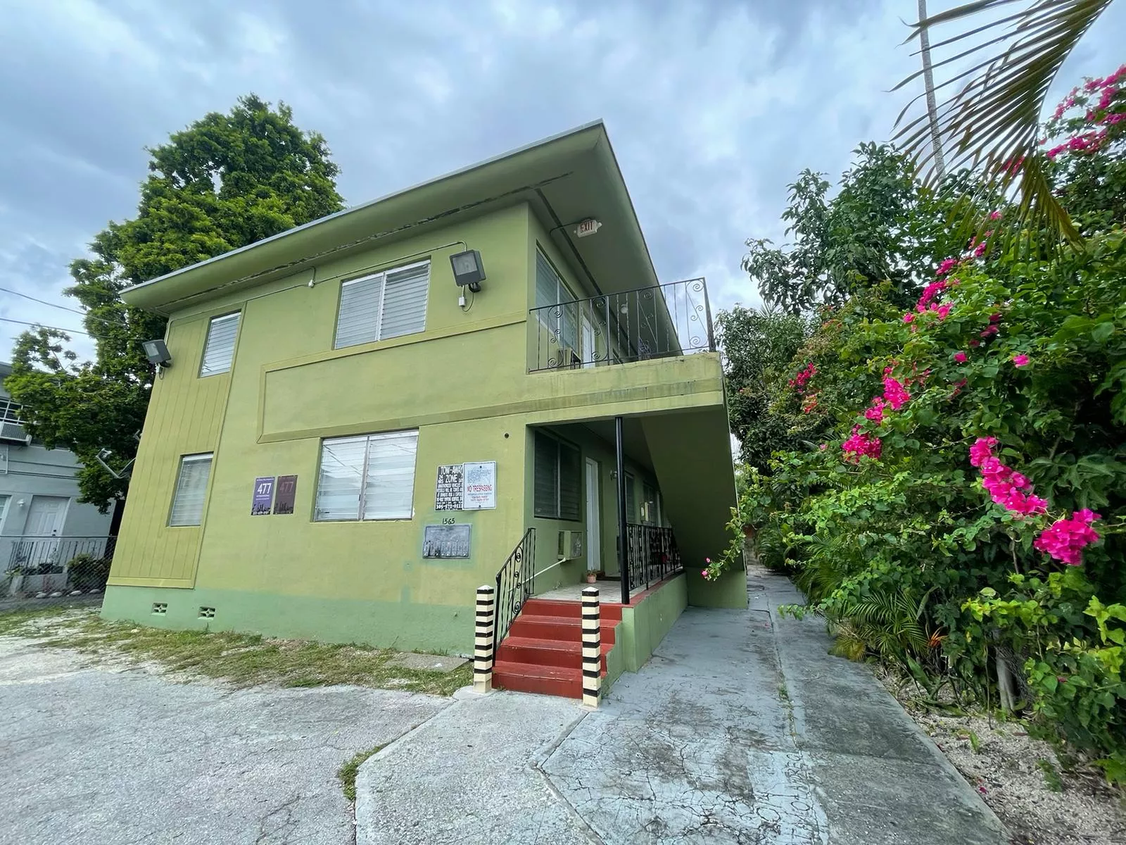1565 SW 6th St Miami, FL 33135-3748