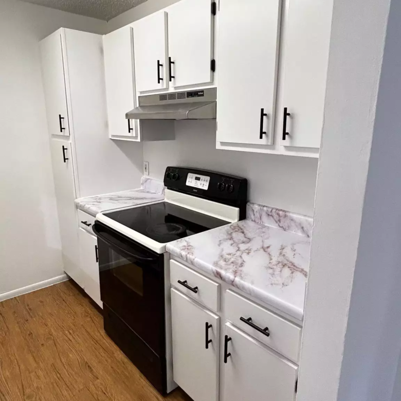 4401 W Mcnab Rd cocina 2