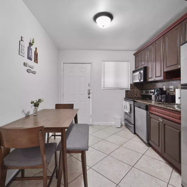 828 SW 2nd St Miami Kitchen