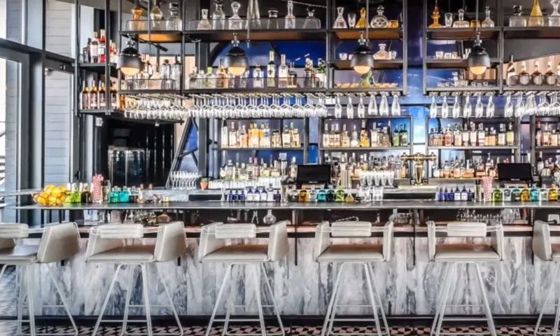 Lofty-Brickell-Bar