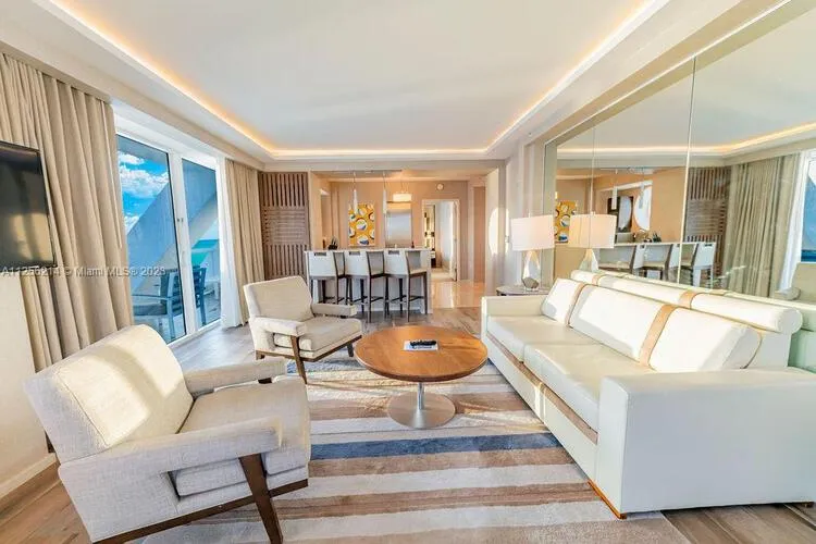 SIXTH & RIO Living room 3